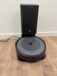 Robot aspirador Roomba iRobot i5+ com Clean base