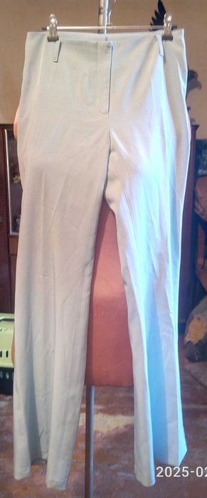 отдам брюки, талия 74-76см