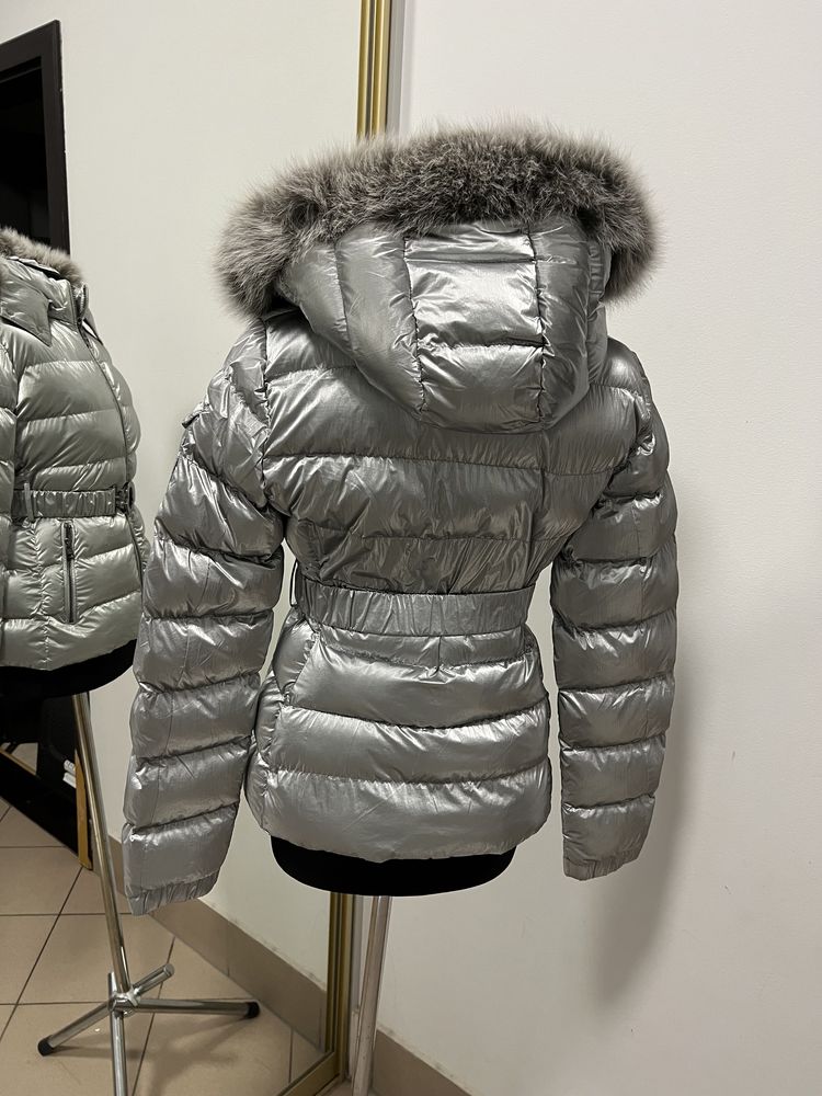 Kurtka puchowa Moncler