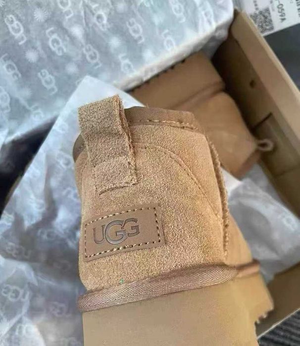 Trampki"UGG_Classic_Ultra_Mini_Platformie_Roz. 38