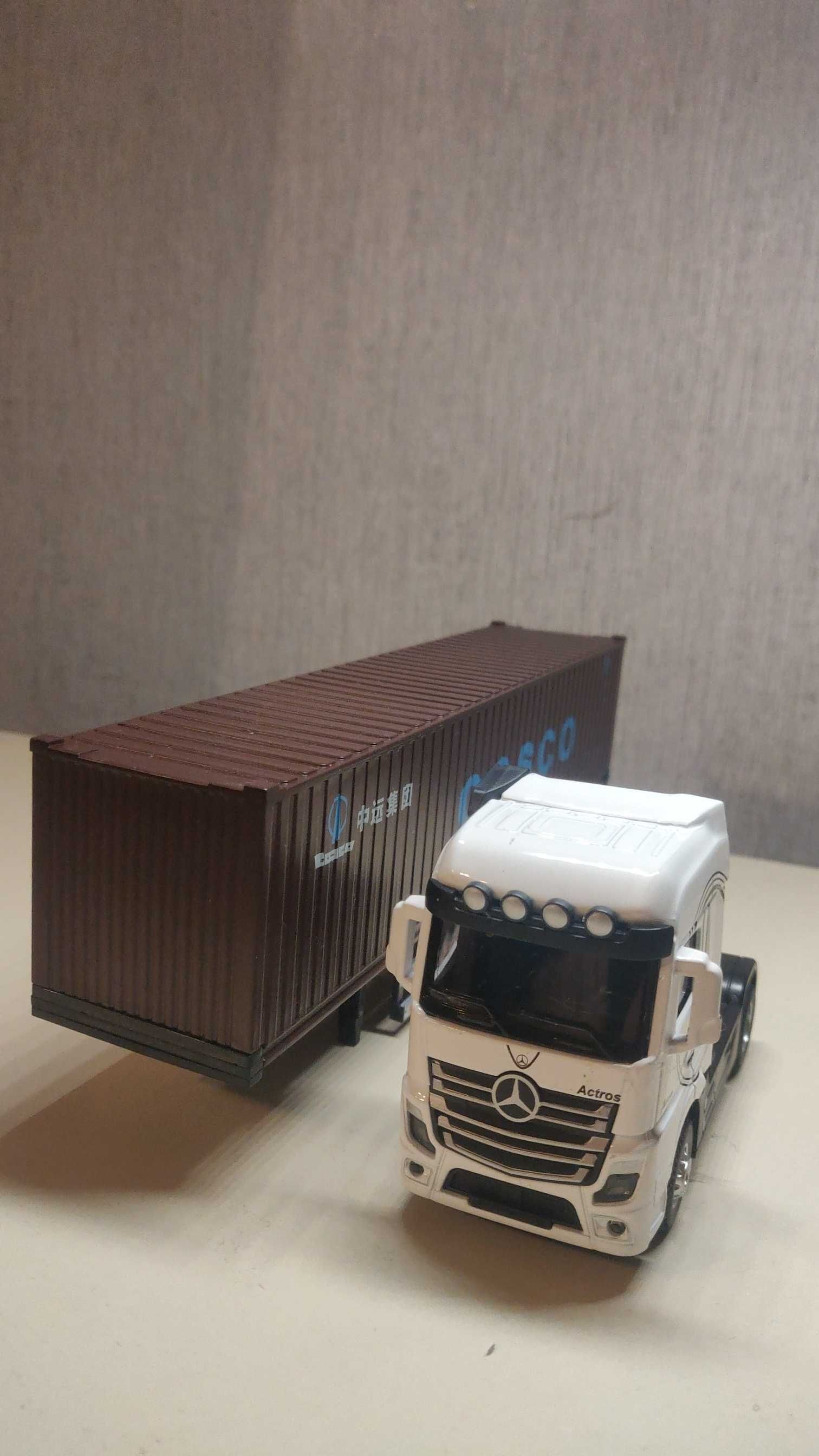 Mercedes Actros + kontener naczepa model duży ciężarówka 1/50