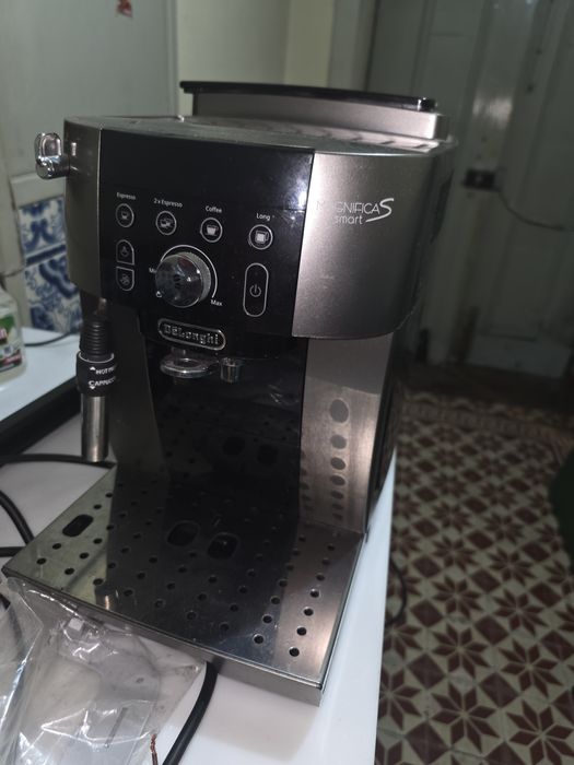 Máquina de café Delonghi