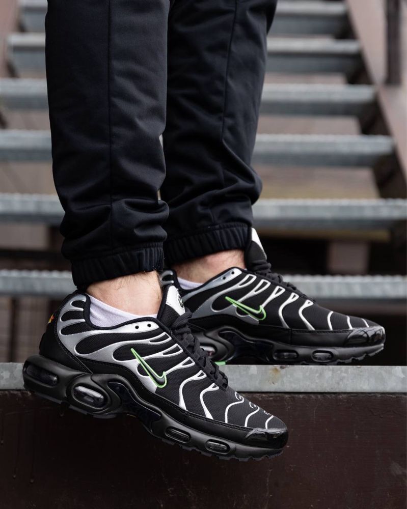 Nike Air Max Plus Tn Black Silver Green