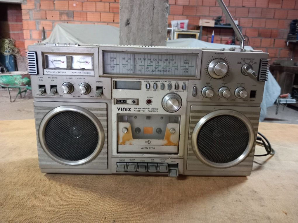 Radio vinix modelo 7704