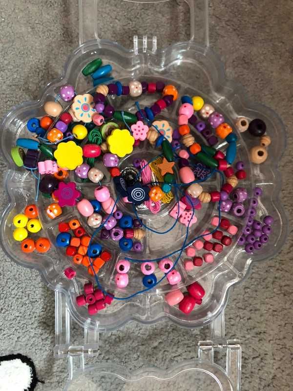 Smiki, Stylo, Wooden beads, zestaw drewnianych koralików w walizce