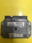 Блок управління двигуном Renault Megane 8200321263 8200298457
