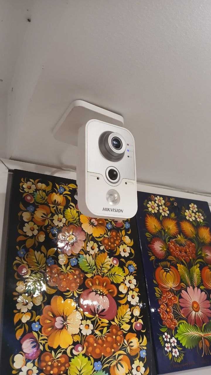 Комплект IP відеоспостереження Hikvision відеореєстратор, 5шт камер
