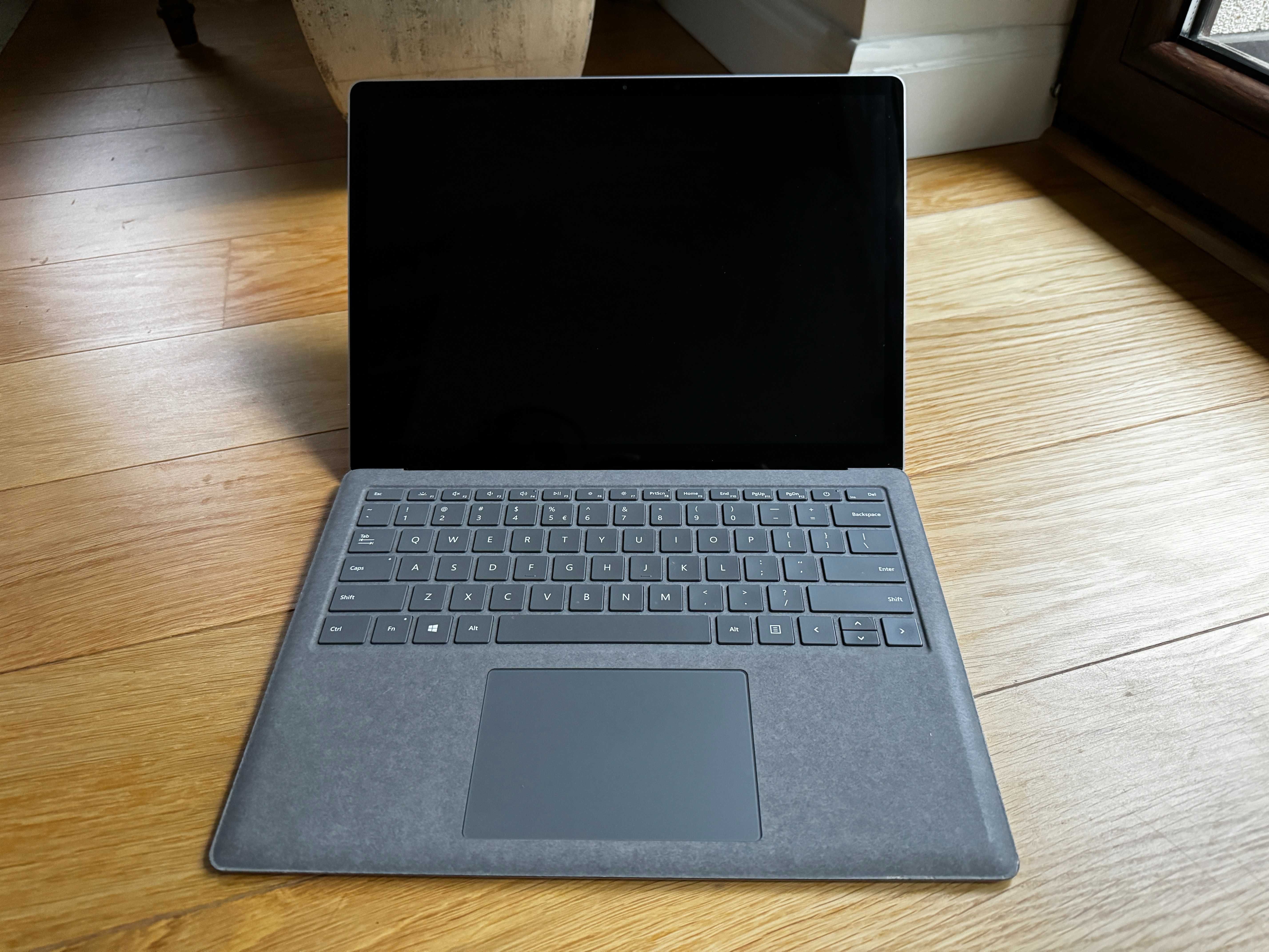 Microsoft Surface Laptop 4 - 13.5" touch Ryzen 5 16GB/256GB