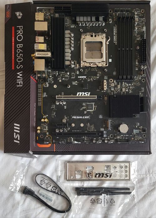 Материнська плата MSI PRO B650-S Wi-Fi (sAM5, AMD B650, PCI-Ex16)