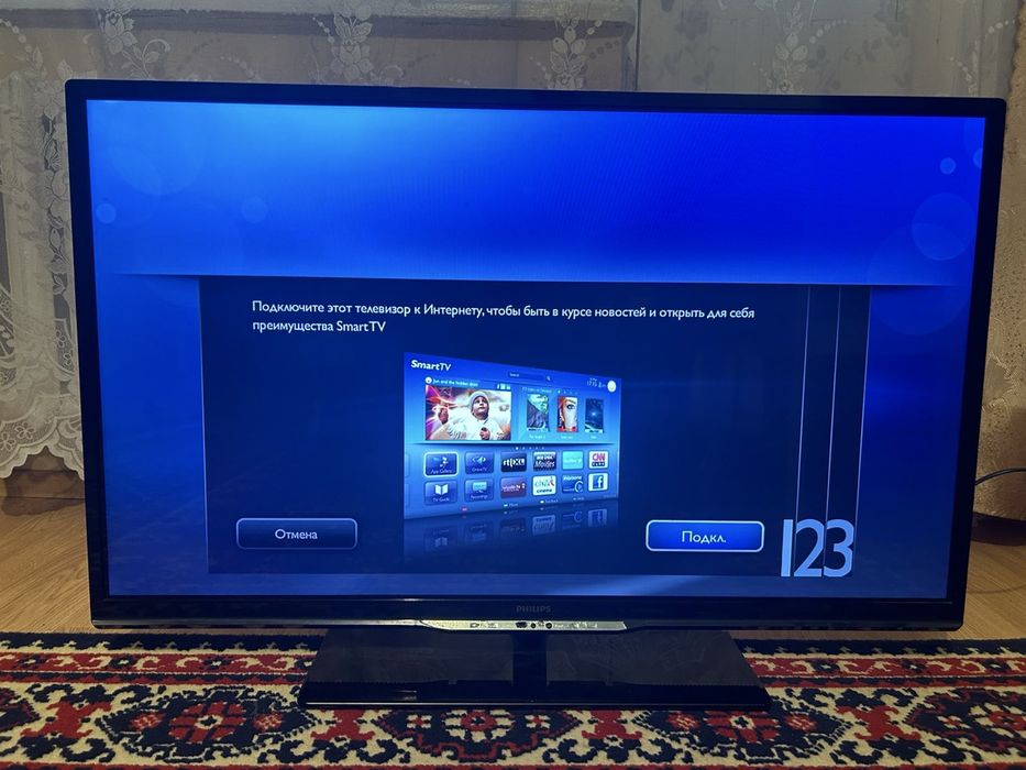 Телевізор Philips 42”, LED, FullHD, SmartTV, T2