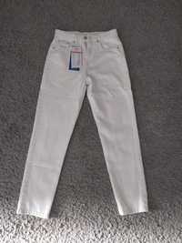 Білі джинси  mom