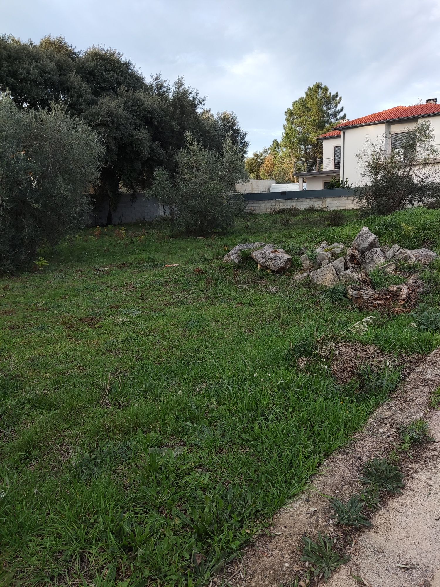 Terreno urbano para construção de moradia