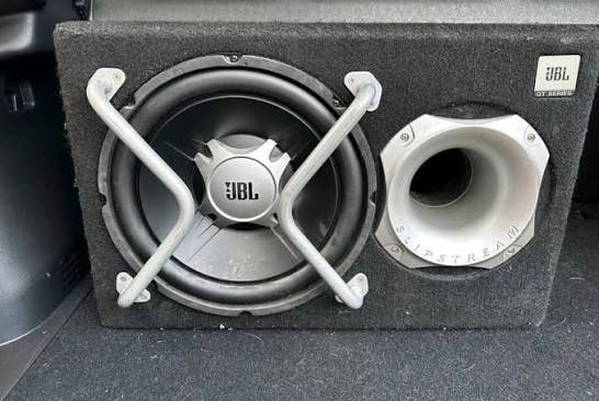 Tuba JBL GT series