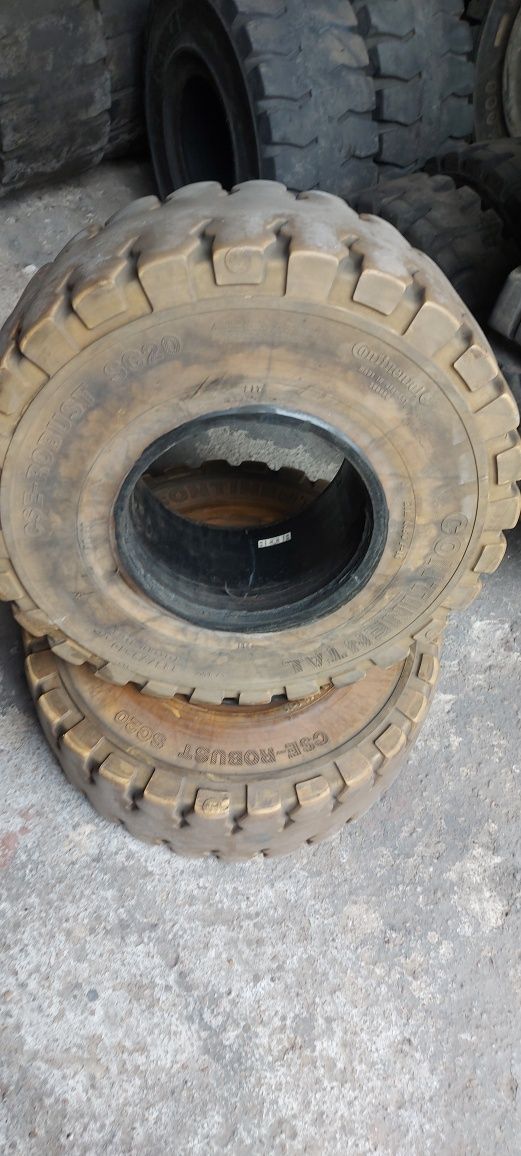 Opony 23x9x10 wózek widłowy
