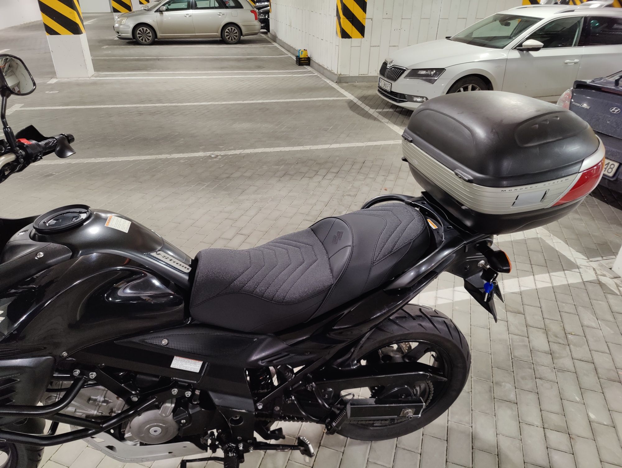 Suzuki DL V-Strom 650