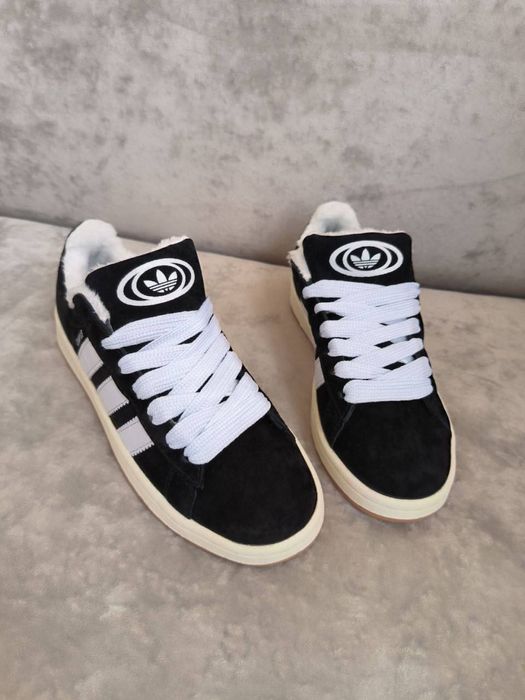 Кросівки адідас зима