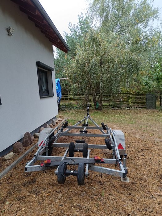 Przyczepa podłodziowa ocynk. Pod łódź około 7m do 1,5t dmc 750 lekka