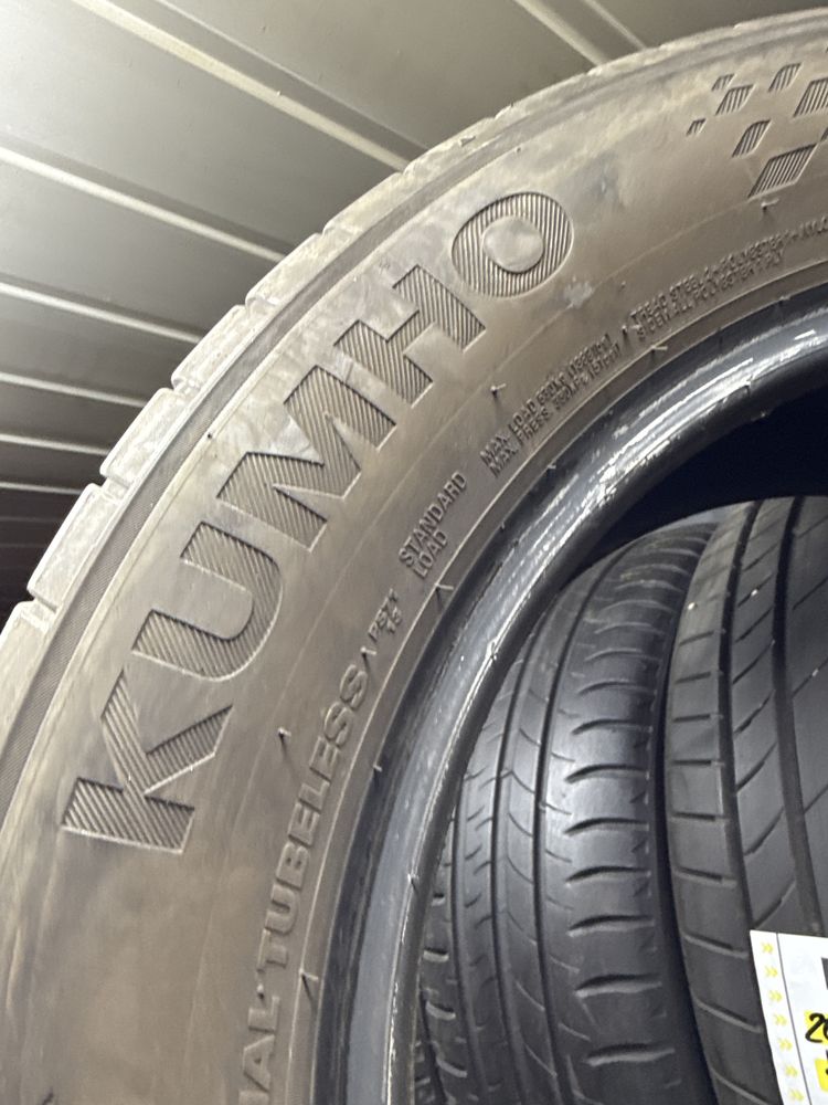 205/60 r16 Kumho 4 шт