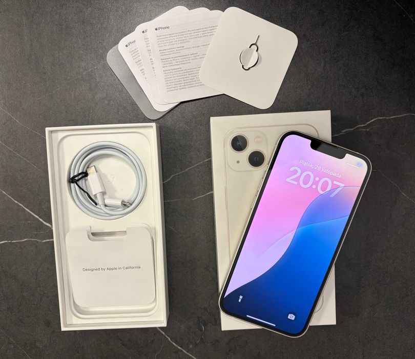 Biały iPhone 13, 128 GB, bardzo dobry stan