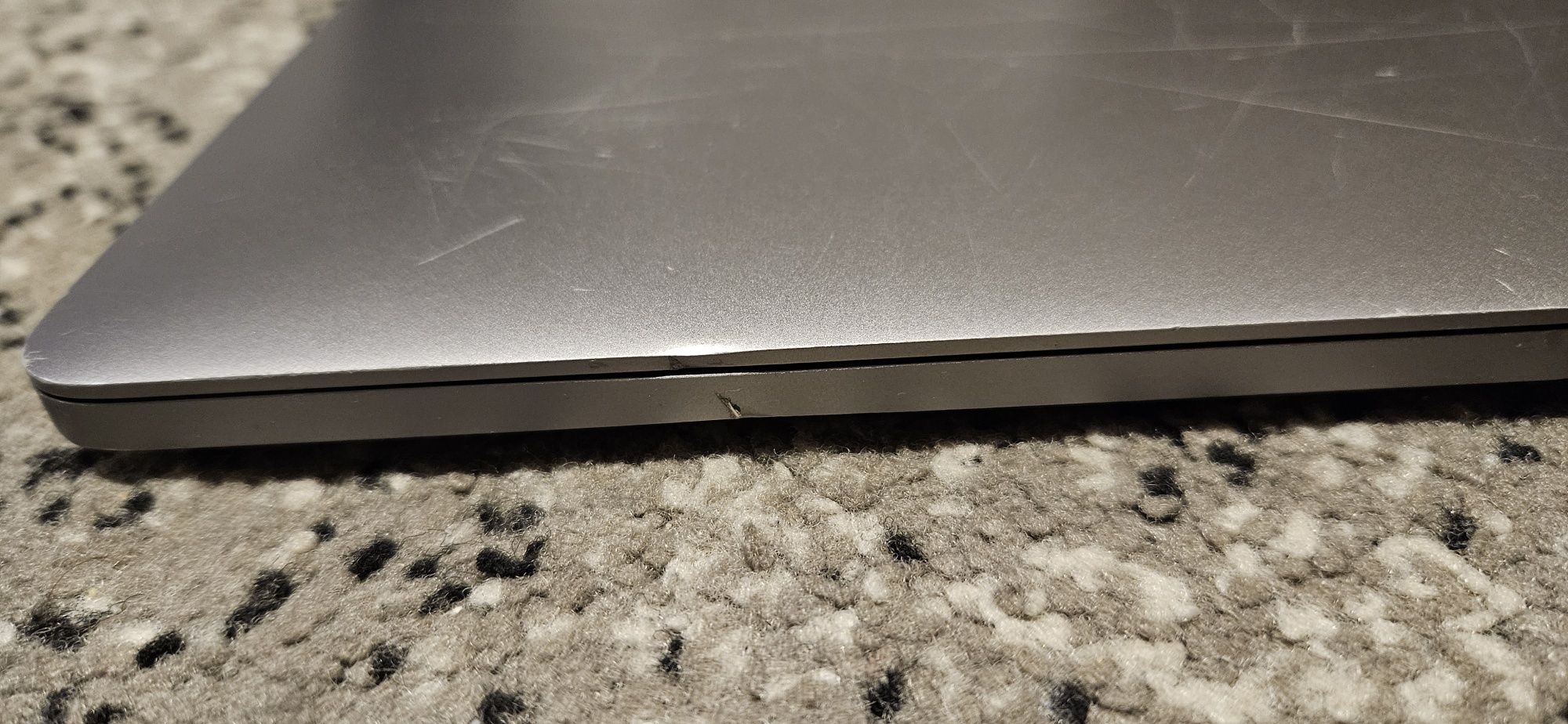 Apple MacBook Pro A1989, Intel i5, 8/256GB gwiezdna szarość