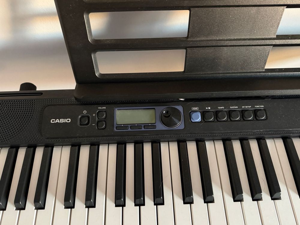 Teclado/ Piano Casio CT-S300 + pedal + suporte