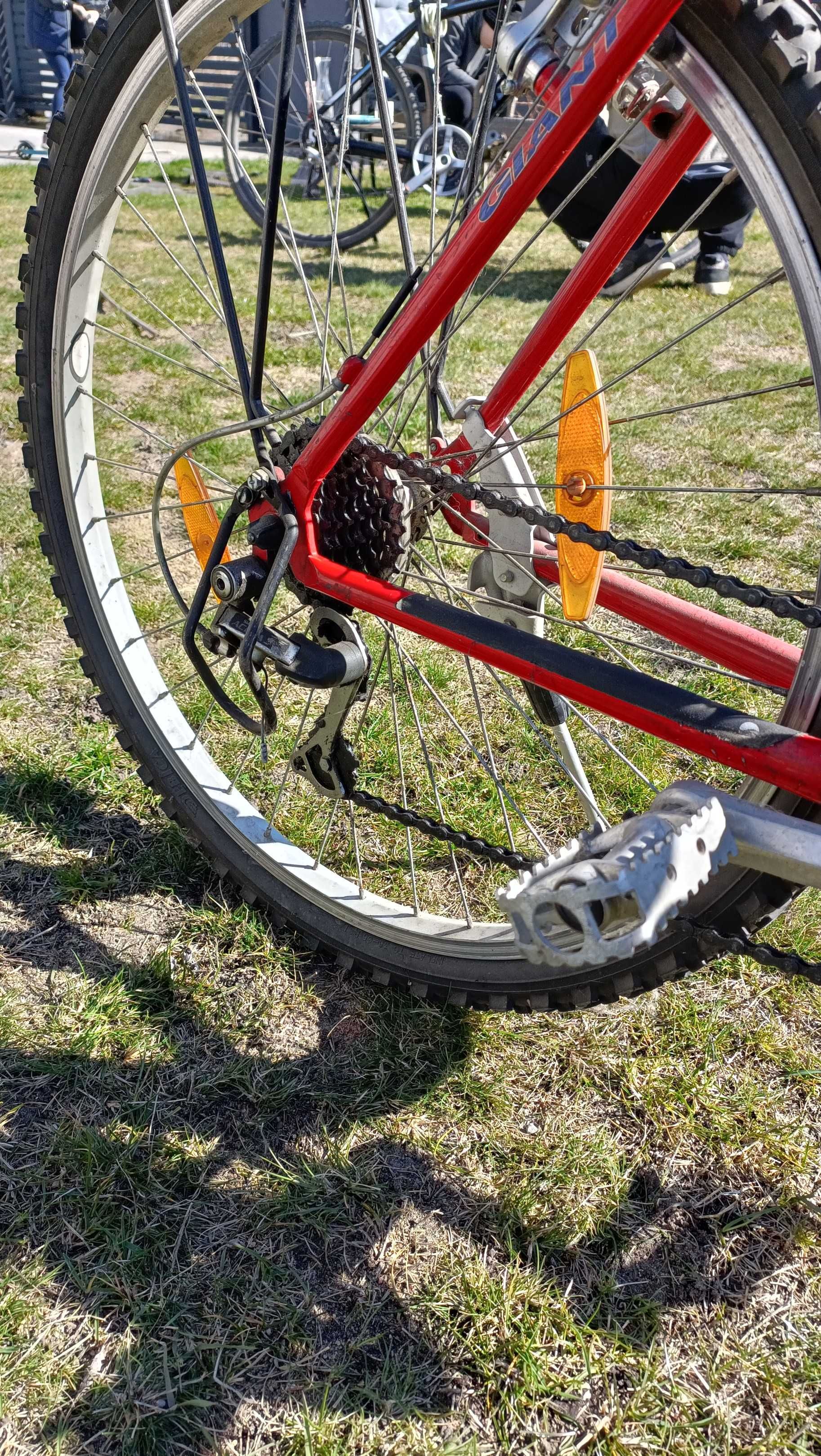 Rower Giant Boulder 520 koła 26" rama 21,5" Shimano