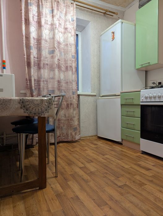 Продам 2 х. Квартиру Центр Гараж Островского  Вокзал