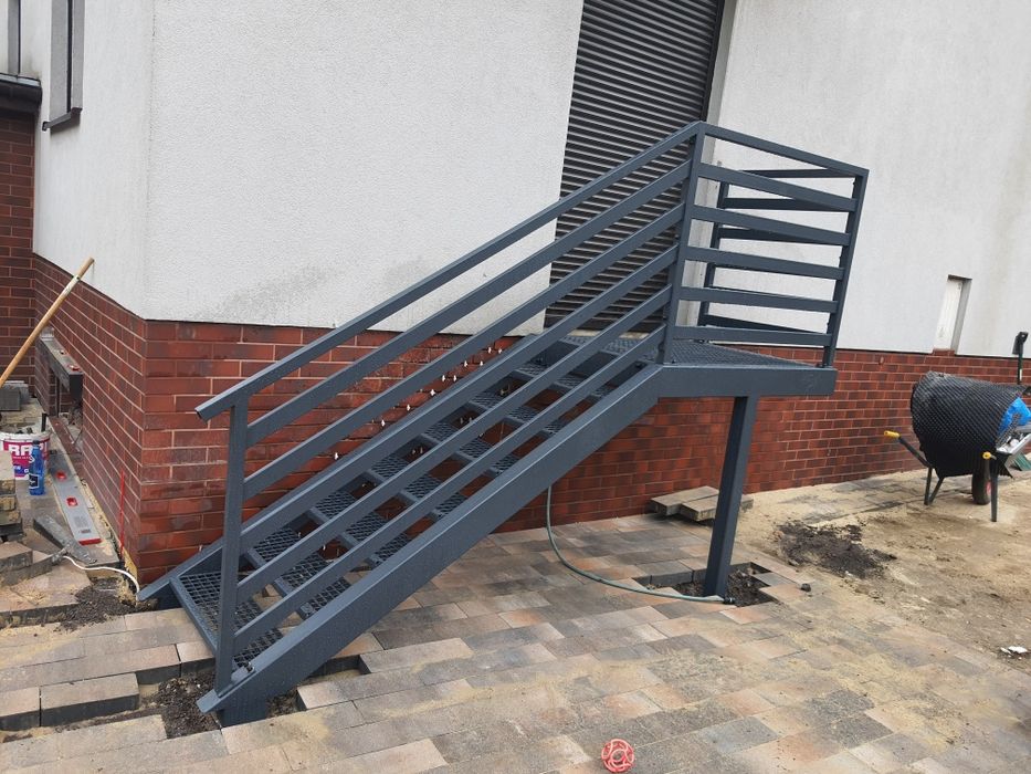 Schody stalowe zewnętrzne ocynk ogniowy