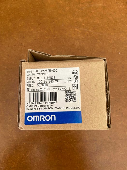 Regulator temperatury Omron E5CC-RX2ASM-000