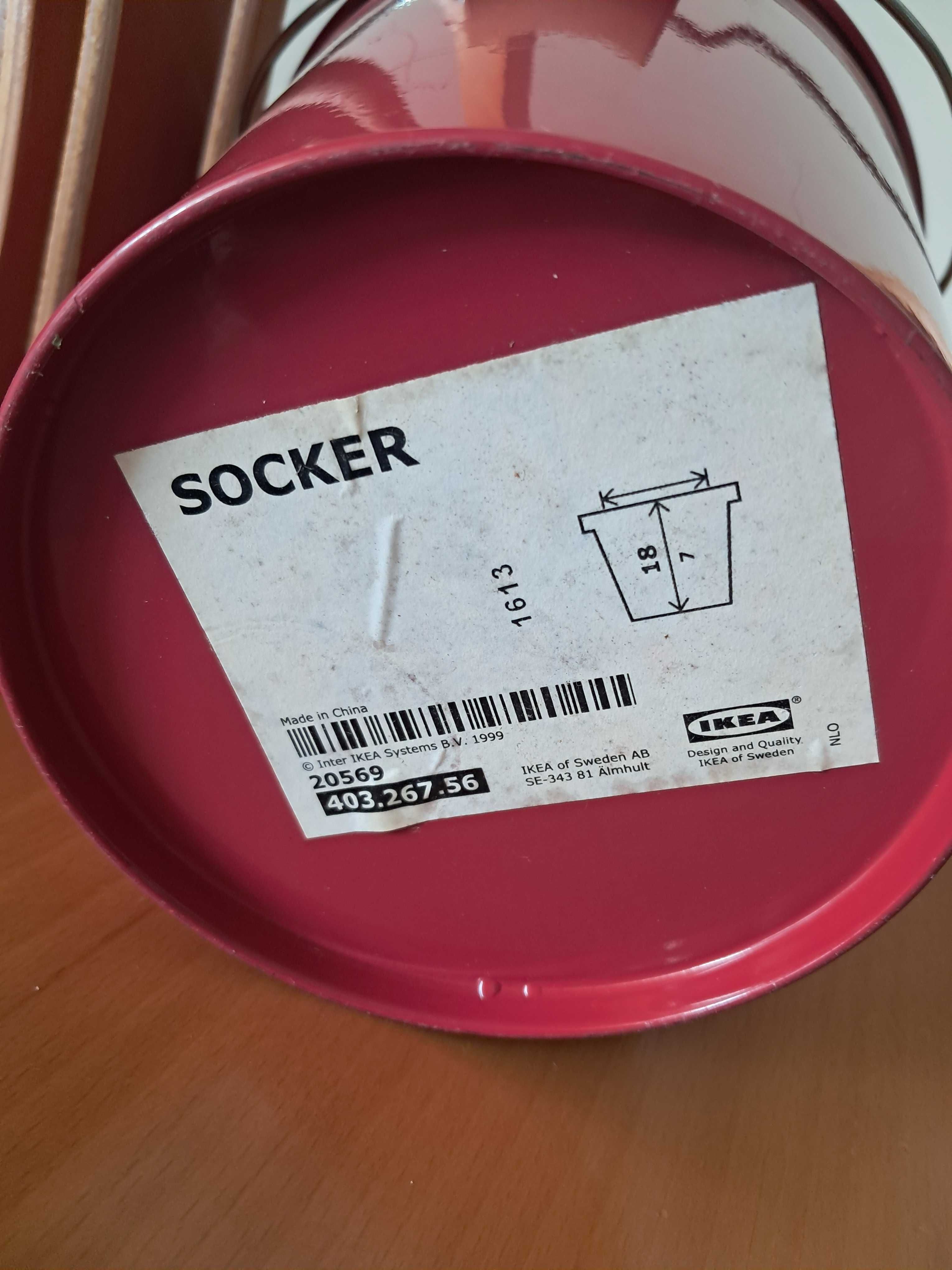 1 vaso e 1 balde IKEA vermelho