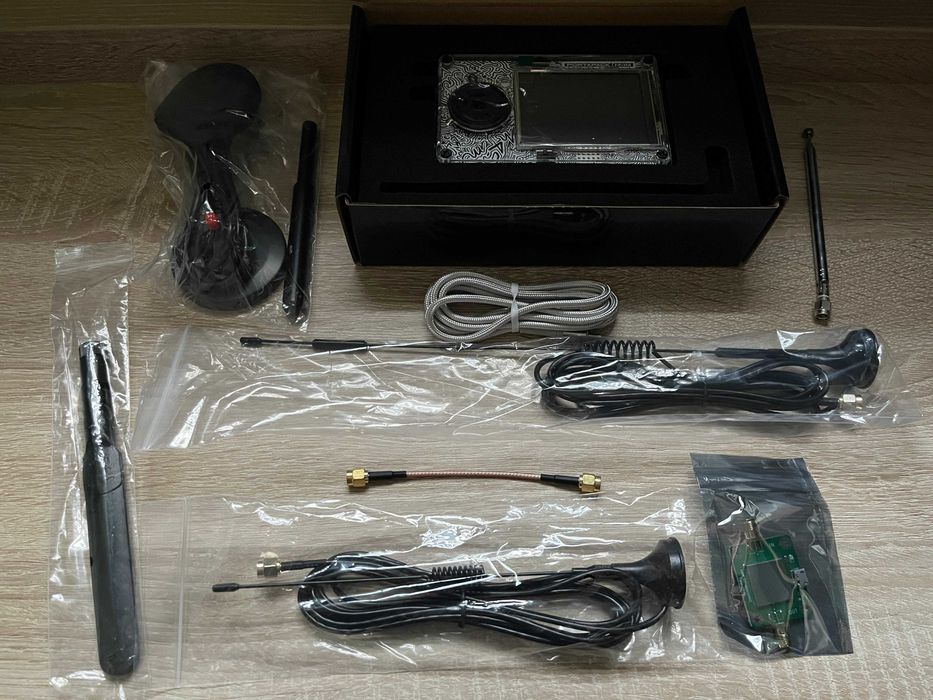 NOWY najnowszy HackRF One PortaPack H4M Mayhem odbiornik radio slim