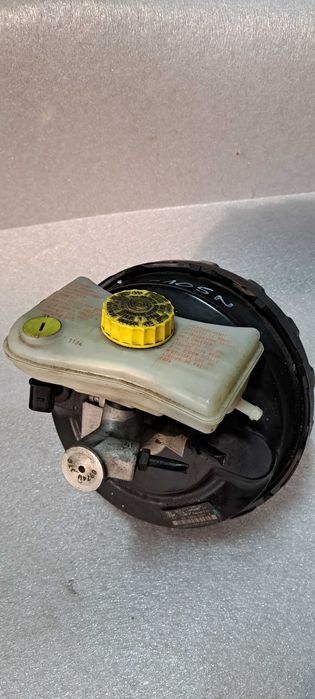 Serwo hamulcowe + pompa Audi A4 B6 -105N