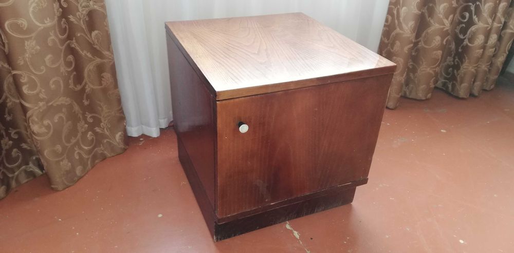 Тумбочка прикроватная тумба фирмы Добромиль Львовской обл. 70-е СССР