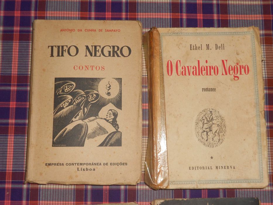 Livros antigos Chianca, Garrett, Dell, Dickens, Tacito, Cunha Sampayo