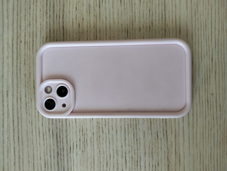 iPhone 13 + etui + kabel