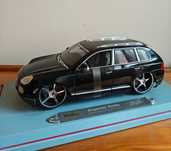 Maisto Porsche Cayenne Turbo 1/18