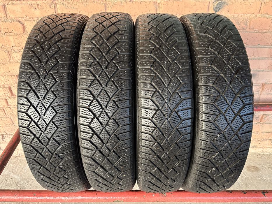 Комплект зимових шин 155/70R19 Continental