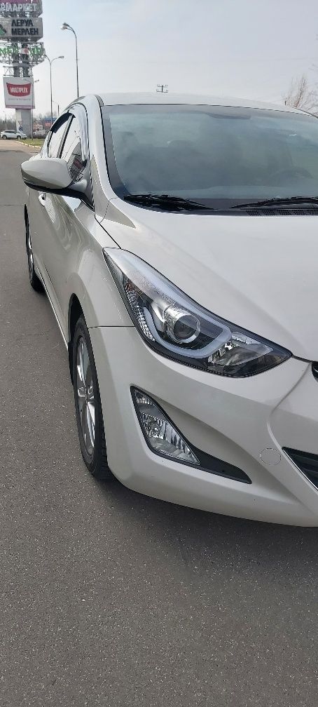 Продам "Hyundai Elantra" gls 2014 год