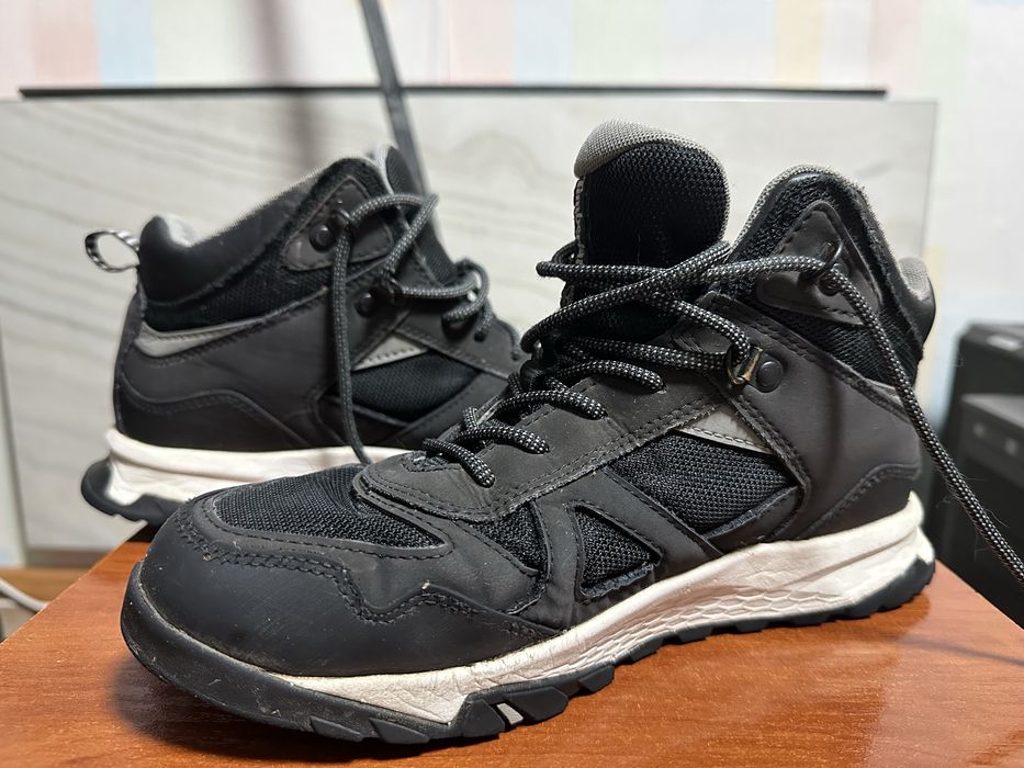 Ботинки зимнее  Timberland 38 розмир