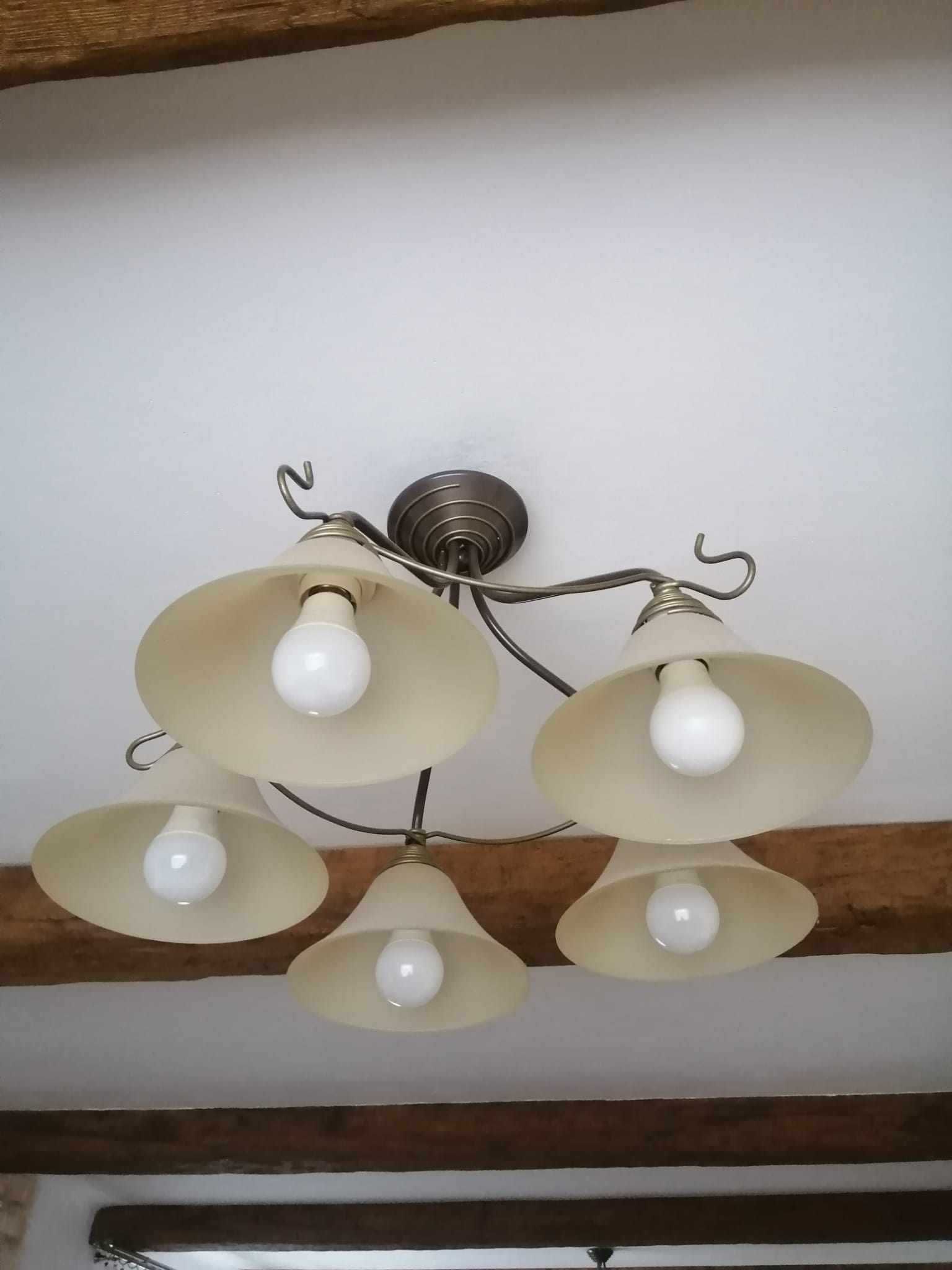 Żyrandol w idealnym stanie sprzedam