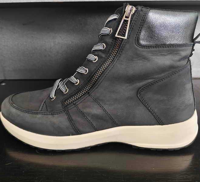 Черевики жіночі шкіряні Caprice 39 розмір