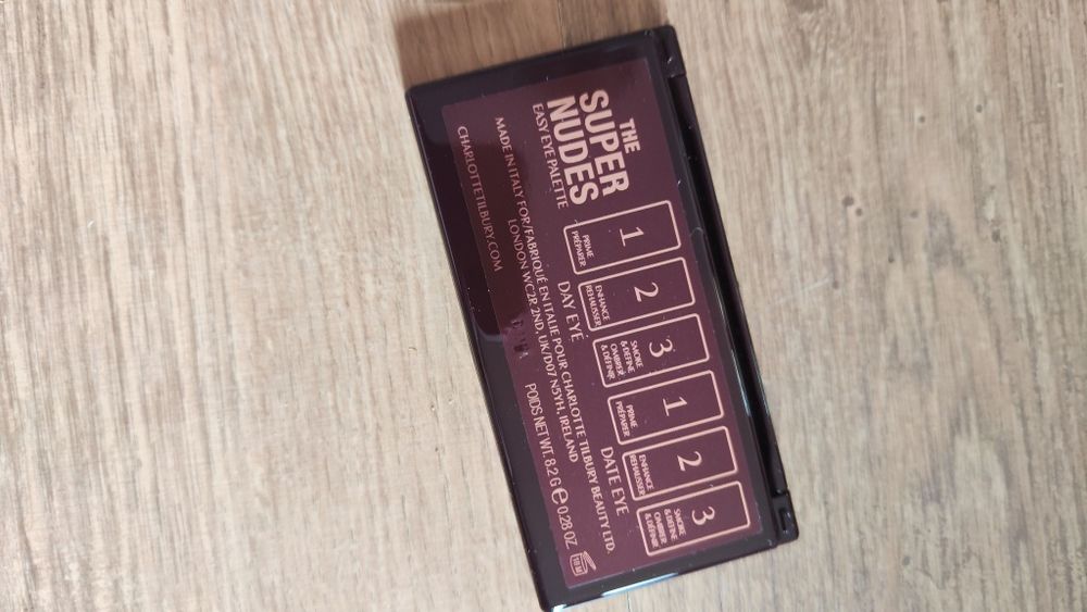 Easy Eye Palette the super nudes Charlotte Tilbury
