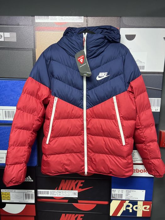 Пуховик Primaloft  Nike Sportswear Storm-Fit Windrunner Dv5121-410