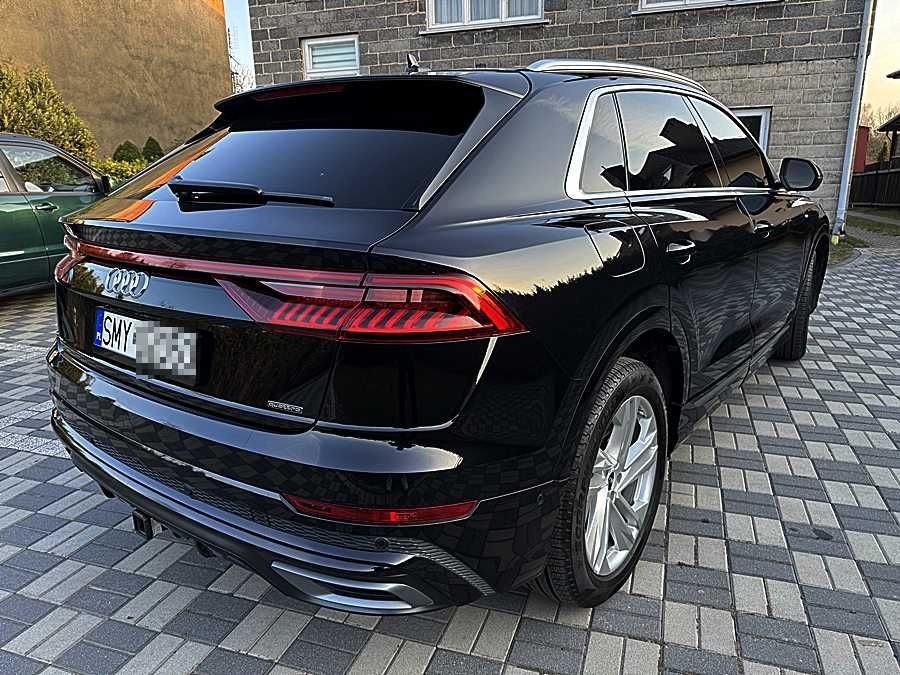Okazja Audi Q 8 S-line W bardzo dobrym wyposażeniu Head up