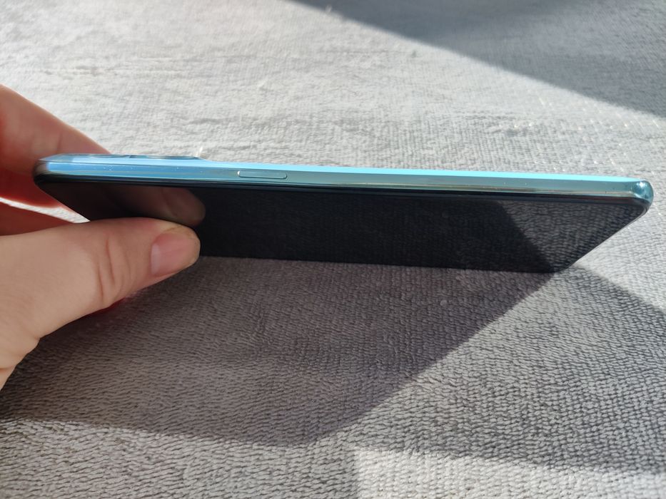 Oneplus nord ce 2 8/128 на запчастини або під відновлення
