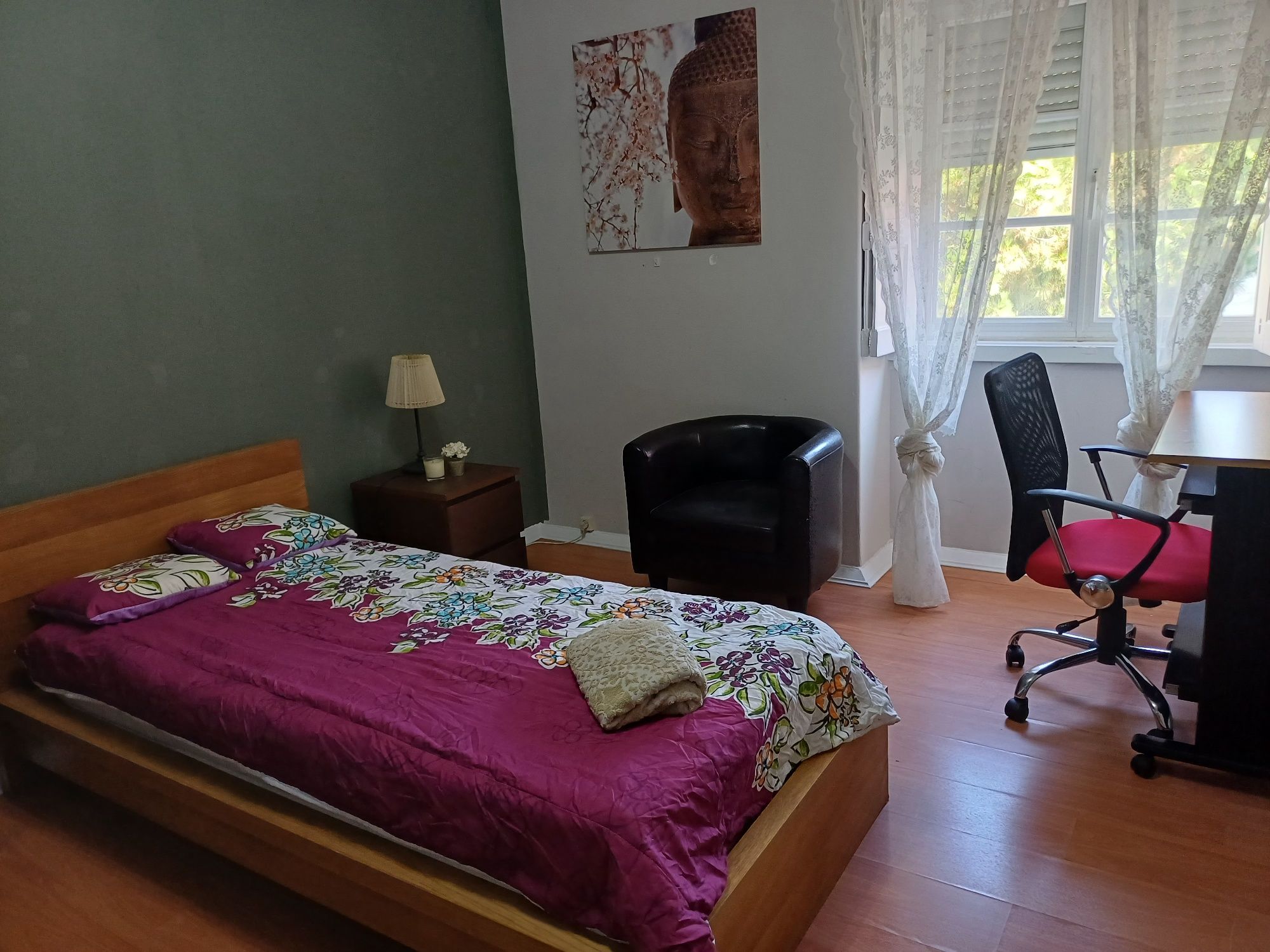 Quarto individual (M/F)

Arrenda-s