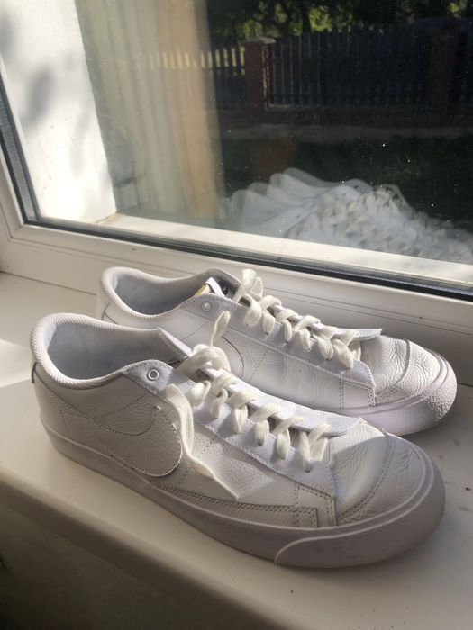 Чоловічі кросівки Nike Blazer Low 44.5  білі шкіряні