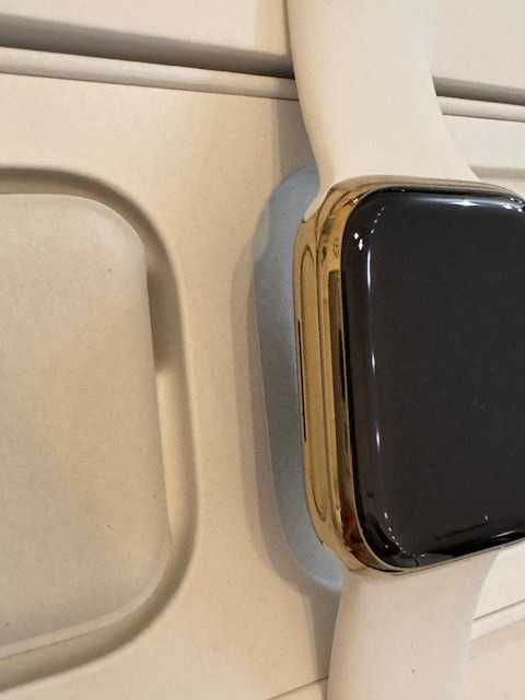 Apple Watch Series 8 GPS Cellular 41 mm Stainless Steel GOLD Milanese