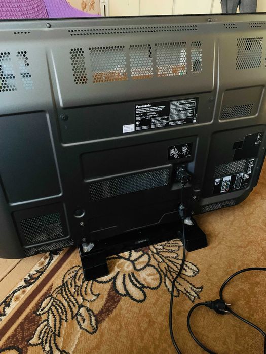 Продам плазменный телевизор Panasonic TX-PR42C2 под ремонт