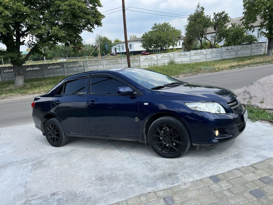 Тойота корола 1.6 автомат